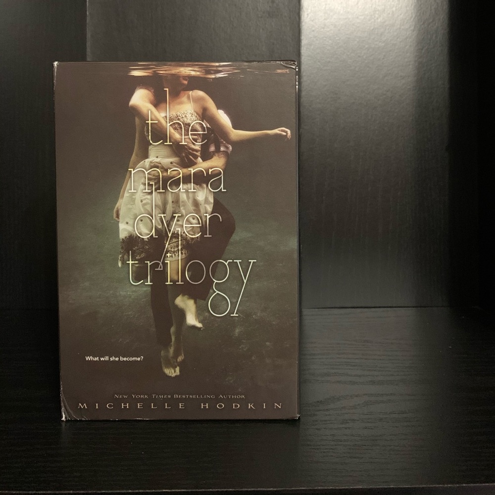 NEW PAPERBACK SET OF THE MARA DYER TRILOGY